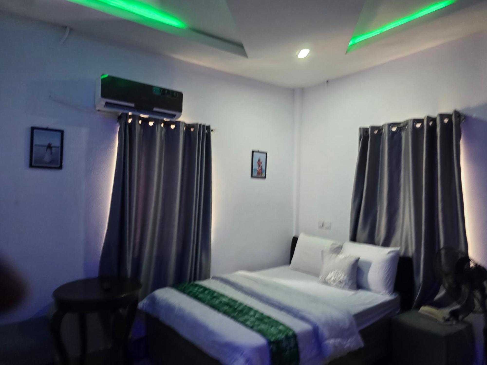 Iceland Beach Resort Лагос Екстериор снимка